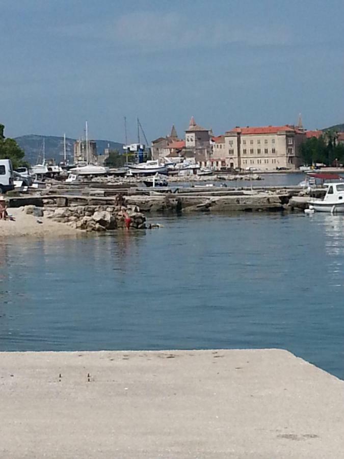 Mravak Apartments Trogir Exterior photo